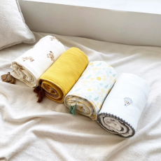 6겹 거즈 테슬 담요 100x140cm